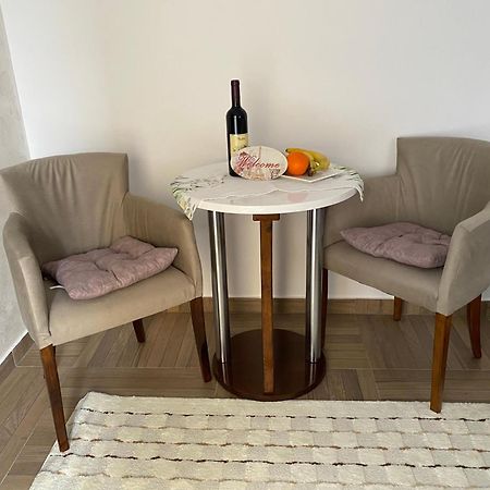 Apartmani Emily & Jully Nikšić Kültér fotó