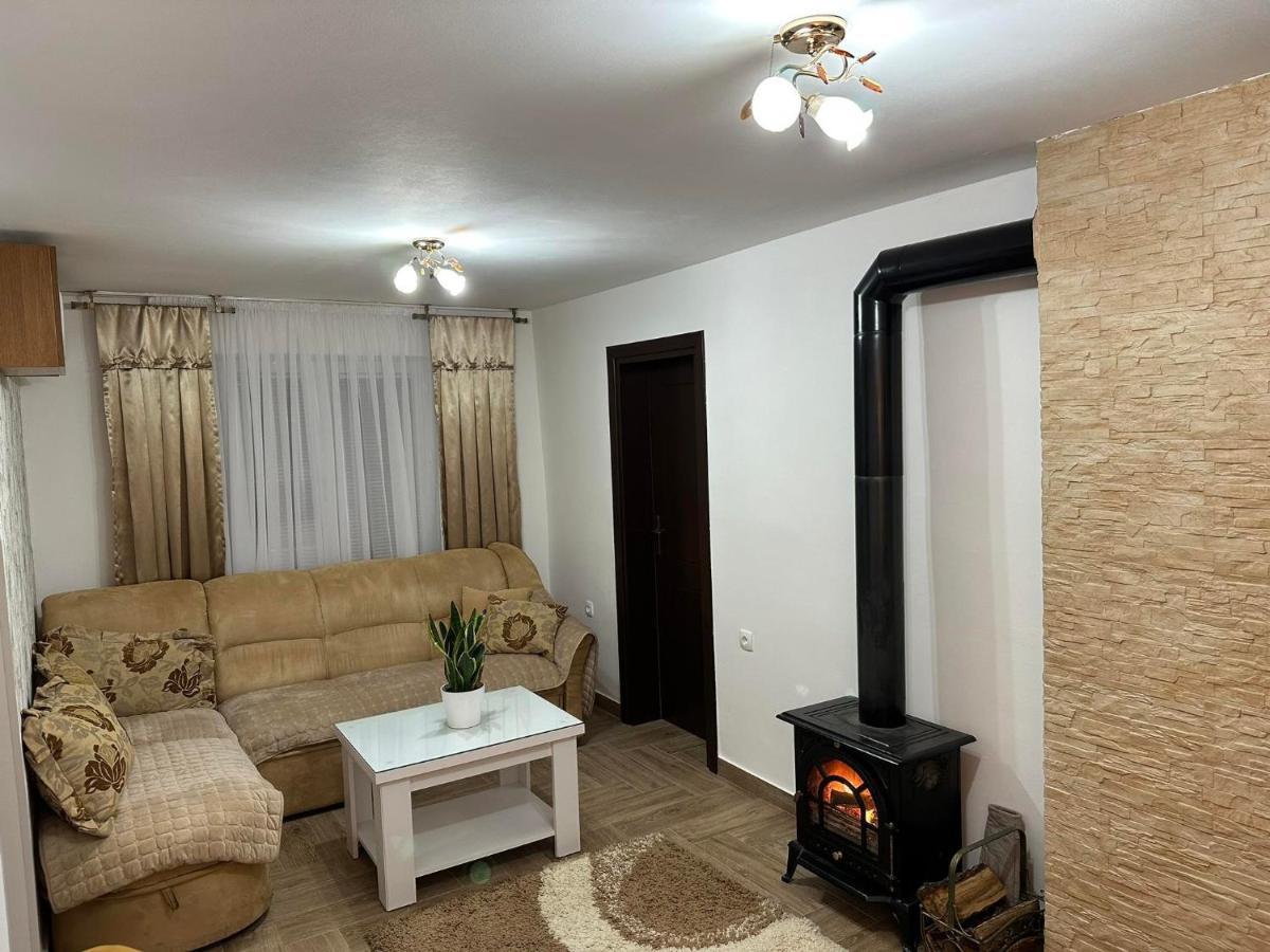 Apartmani Emily & Jully Nikšić Kültér fotó