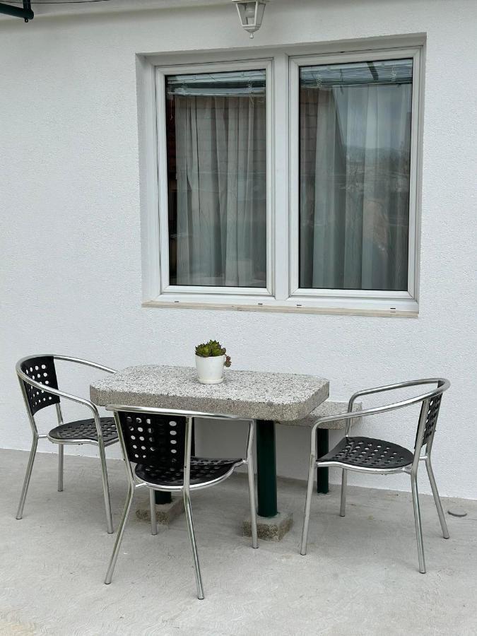 Apartmani Emily & Jully Nikšić Kültér fotó