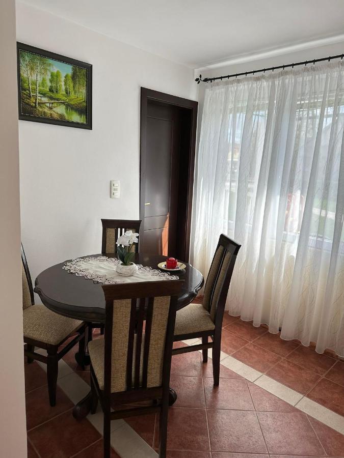 Apartmani Emily & Jully Nikšić Kültér fotó