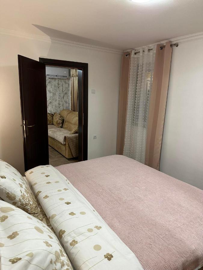 Apartmani Emily & Jully Nikšić Kültér fotó