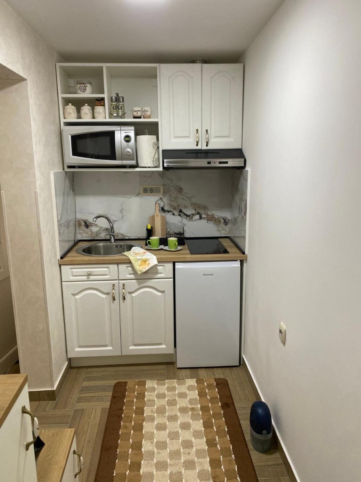 Apartmani Emily & Jully Nikšić Kültér fotó