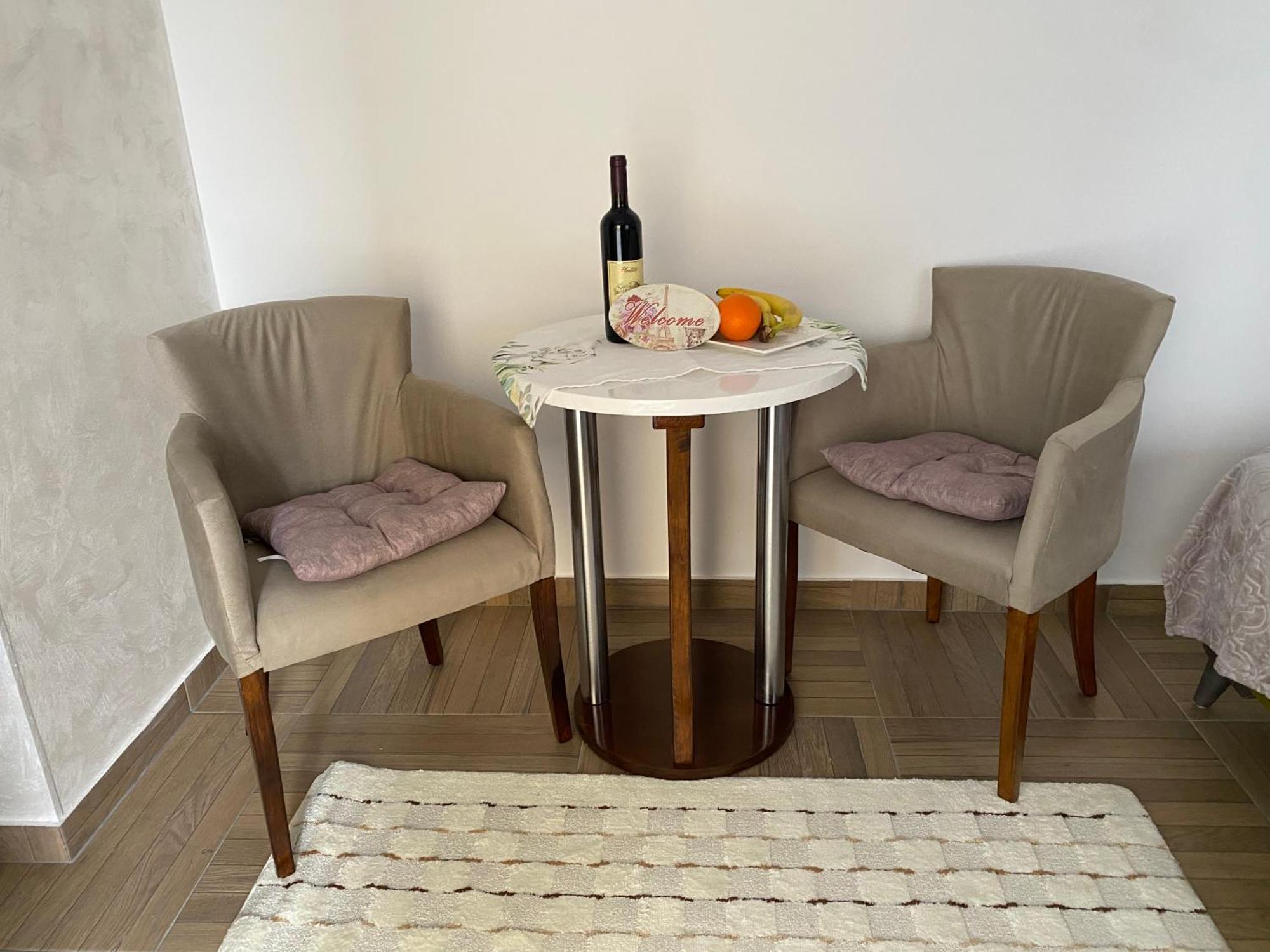 Apartmani Emily & Jully Nikšić Kültér fotó